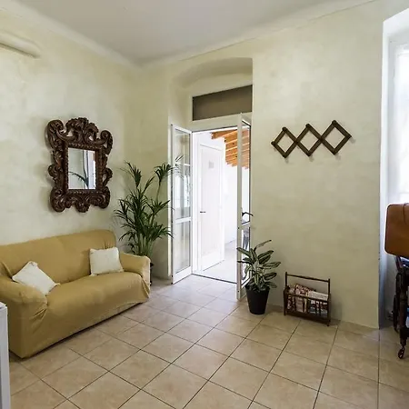 Cavour 3* Ventimiglia