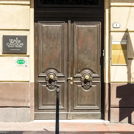 Cavour Affittacamere 3*