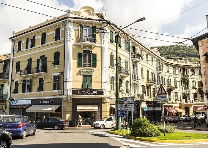 Cavour Вентимилья