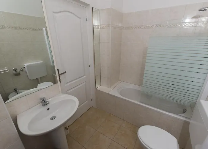 Cavour Вентимилья